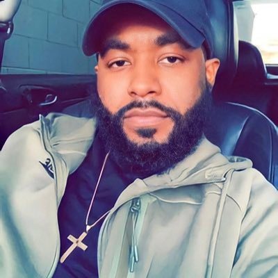 DIE HARD SPURS FAN. 🖤🤍 #HUMBLE #Host #Promoter #EventPlanner #NoFilter FOR BOOKING: Tonyshackelford92@gmail.com
