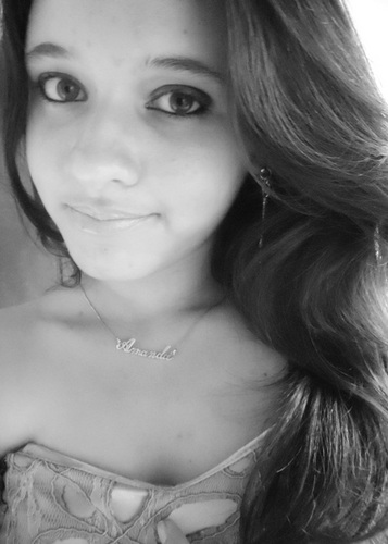 Deus é a razão de eu estar aqui, a razão da minha felicidade, da minha esperança, da minha fé, do meu tudo e se bio define vida, a minha vida é Deus.