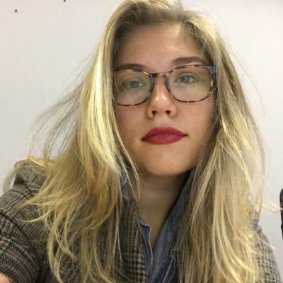 Sophia William: Expert in UI/UX, illustration, 2D/3D, & branding. Innovates immersive designs for digital experiences. Artistry meets functionality.