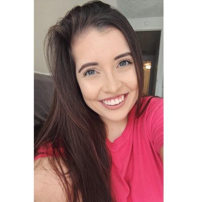 brookeschley12's profile picture. • everything happens for a reason • happy as can (B)e •💍 • 🐾 • 👣 •