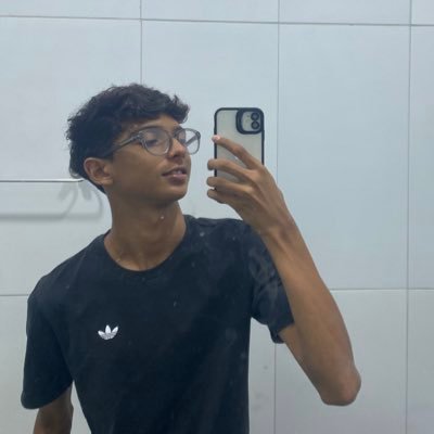 jv_vianaa's profile picture. 