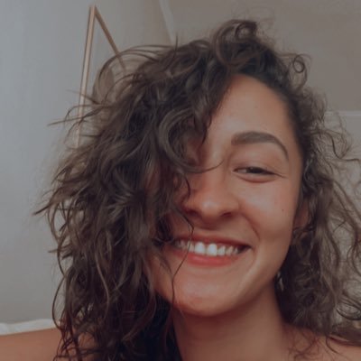 do CE pra SP, arquiteta fazendo doutorado em são paulo, potencialmente comunista, completamente marombeira e muito pisciana