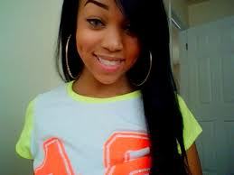 im jst a normal 14 yr old gurl who luvs MB bt whll not let people get tu her and some won hoo luvs to sng and liks to hng arnd boys.