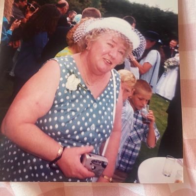 School Office Manager. Assoc CIPD. TN warrior. Brain surgery survivor. Book lover. British history lover. Everton ⚽️💙 All views my own