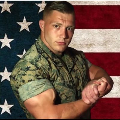 🧑‍✈️Us Marine Sgt.
🏋️Body Builder
🇱🇷San Diego Ca