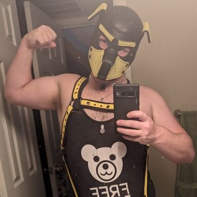 Hey! New to the Pup Scene! Hoping to make some connections and friends!