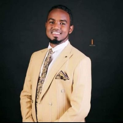 Founder & CEO of https://t.co/Lksdp7X8fn | Transforming Somali education through innovation | Educator | Family man