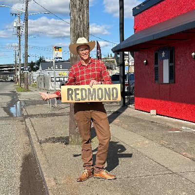 Born & raised in Texas, living in Seattle. Went to Texas A&M's BBQ Summer Camp & opened Jack's in SoDo. Gather round our table & enjoy real Texan BBQ.