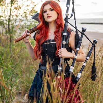 Bagpiper/musician from NY. On tour this fall! Musician @ https://t.co/1RBbyVBVno