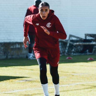 Jugadora de Toluca Femenil -📍CDMX - Mundialista 🇲🇽 - “No corro detrás de un balón, corro detrás de un sueño” ⚽