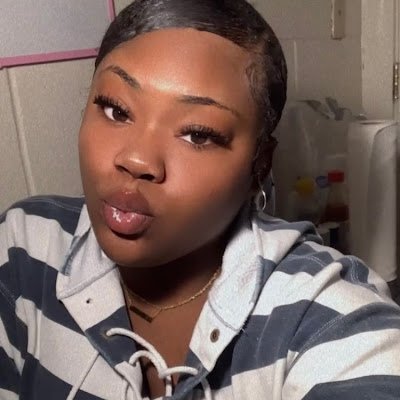 Tyshinayyy's profile picture. 