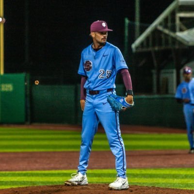 RHP @bcudiamondcats | Jesus is my savior.