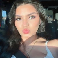 andrea🍓 (@aeea___) 's Twitter Profile