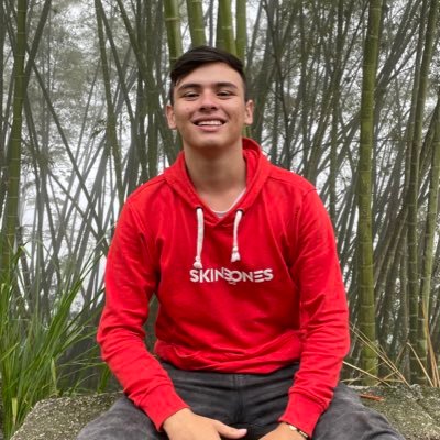 DavidMo15328872's profile picture. 