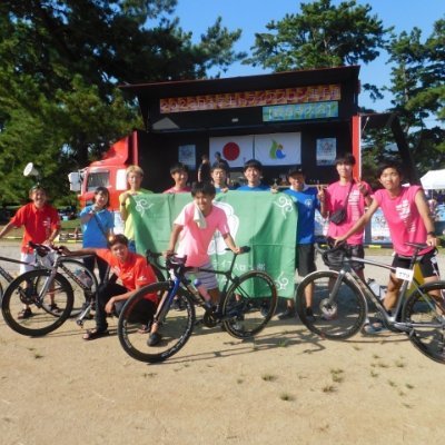 北大トライアスロン部の2025年度の新歓用アカウントです！北海道の大学で唯一トライアスロンができる団体です！部員、マネージャー共に大募集中です！気軽にDMください。インスタ（hokkaidouniv_triathlon）の方も是非チェックしてみてください！#春から北大 #春から藤女子 #春からhgu #春から北星