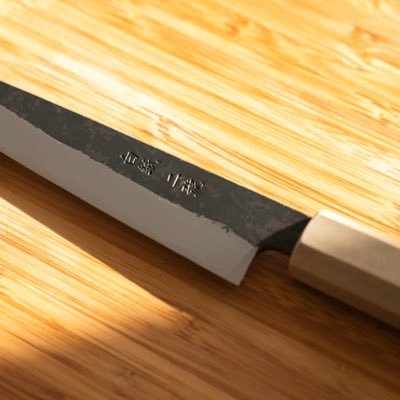 Sharing the refined Japanese craftsmanship. The first project delivers the finest Sakai knives to you.