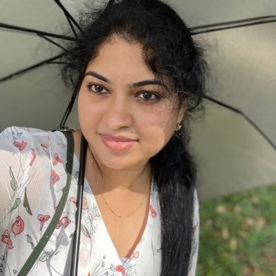 PriyanthiniR's profile picture. 𝕎𝕠𝕣𝕝𝕕 𝕚𝕤 𝕤𝕠 𝕓𝕚𝕘𝕘𝕖𝕣 𝕥𝕙𝕒𝕟 𝕨𝕙𝕒𝕥 𝕨𝕖 𝕥𝕙𝕚𝕟𝕜 🎲