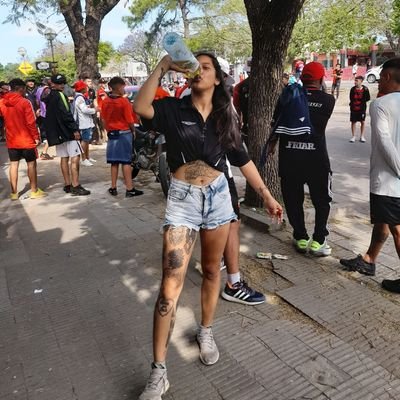 Club Atlético Colón UNICO CAMPEÓN en la ciudad de Santa Fe 🌟
Soy de leo, me gusta dramatizarla 🤸🏾‍♀️
Insta:@Mili_vegaa