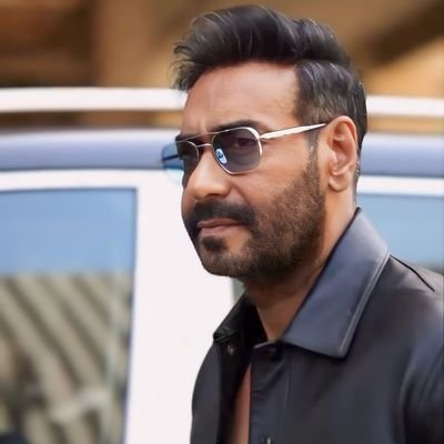 My life - - world only @ajaydevgn 
https://t.co/4GEVJZbgPo…

follow me & 💯% follow Back