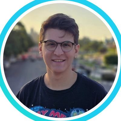 Creador de contenidos tech en Tik tok (+300k) e Instagram (+26k)