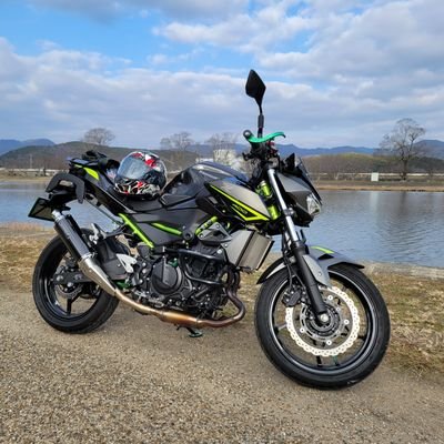 50代ミドル　2021年初バイク購入『クロスカブ110』🏍　　　　　　
2022年12月普通二輪MT免許取得　　　　　　　　
趣味はキャンプ、波止釣り、バイク、コンサート他
多趣味😅　　　　🌟2023年2月　Z400増車🏍️