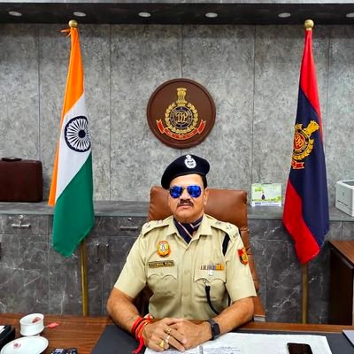 IPS ,DCP dy director delhi police academy
writing poem, photography and travelling are my hobbies