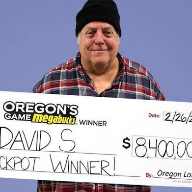 DAVID Winner of the largest powerball jackpot lottery... $8,400,000 giving back to the society by paying credit cards debt,together we do good things 🙏