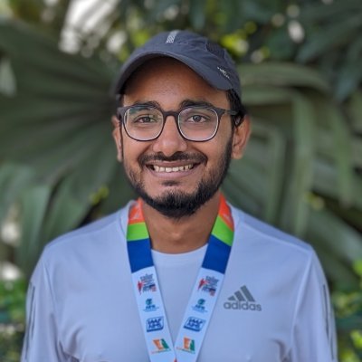 Building @monsha_ai for teachers. 🌐
Founded and sold https://t.co/HuE3O0UgSo. 🚀
Ex. Leadership @shikhoedtech.
Cycling 🚴 + 🏃🏻 Running.