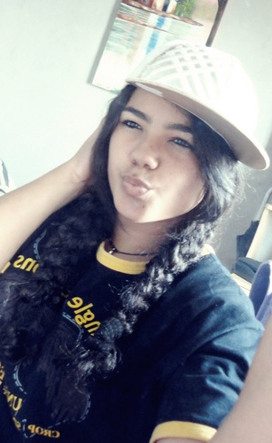 Não nasci pra agradar ninguem!Não gosta de mim?Problema é seu(y)
Sou uma menina sorridente,que ama estar com os amigos,solteira.
