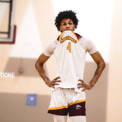 Los Medanos college | sophomore | 6’5 Guard/ Wing | (3.2 gpa accumulative) ihoop00427@gmail.com