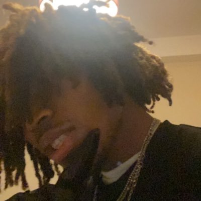 notheu_'s profile picture. somewhere