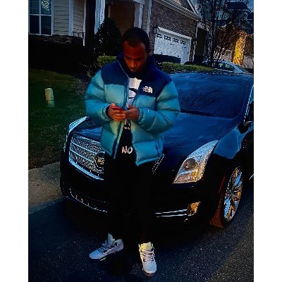 YounFireEMG's profile picture. Young Mogul in the Makin!!