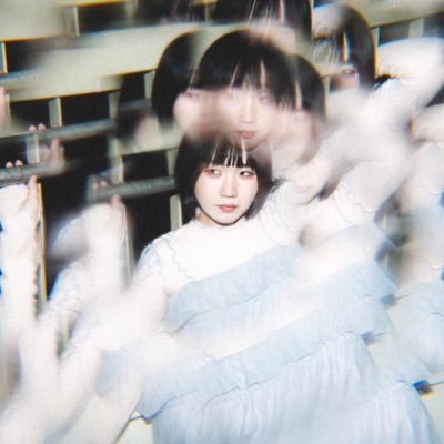 🌃 ( @bcl_band )┊🌊 ( em/ne ) ┊🎧( @nanikikunanase )┊ illustration┊ graphic design ┊ filmcamera┊ #メンタルシュ〜ゲ