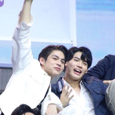 tawanchotiee's profile picture. “Thank you kub. love you too❤️” || “Calm down, let’s save money first😂”