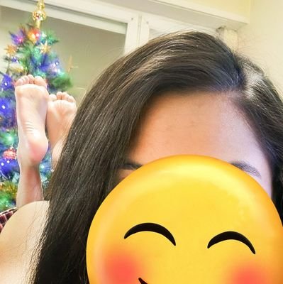 Your 24y/o feetgirl of your dreams 🥰

🦶 EUR 40/ US 9 / UK 7.5

🍑Daily hot feetcontent on my M¥M and f🅰️nsly 

🚫No nudity, 🚫No call, 🚫No IRL