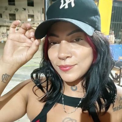 Bodypiercer 💉 Tatuadora em processo 
Tenho 27 anos, de sonho e de sangue, e de América do Sul 🎵