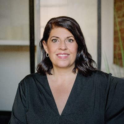 Award-winning, digital-first, PR pro helping executives, tech companies & brands build reputation. Mom, Jersey Girl & Managing Director of Ascendancy Events.