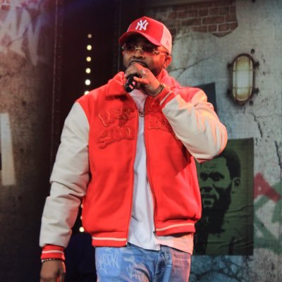 SifoorObosso's profile picture. #AfroByObosso🇨🇲🇫🇷 #AmaMakossaCreator🤴🏾🎶 #Leministredundjoka 🧠:O’Bosso Sounds & Co - O’Bosso Digital - Obossolifestyle 💿 Album : “AmaMakossa” Out🎶🔥