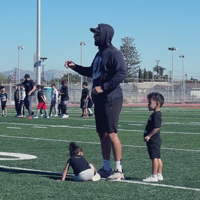 Father 🤞🏽 | Wideouts at Hueneme HS | President of Oxnard Panthers Youth Football |