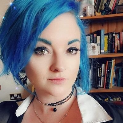 🇬🇧 ✝️ 🏳️‍🌈 30something Professional Cat Lady (RIP Rags 💔). Podcaster. Content Creator. Poet.
Passionate anti-stigma Mental Health Advocate. 
Girl Mum ❤️