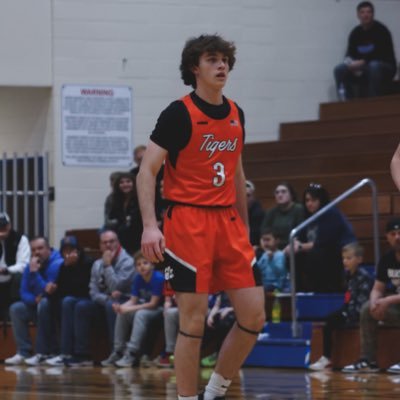 2025 Lawrenceburg high school🐯|⚾️🏀| GPA 3.8| Height 6’2| Weight 170lbs| 40 yd 4.5| Squat 330|Vertical 33”|