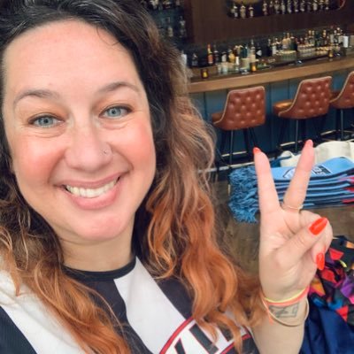 ⚽️ Futbolista • Co-Vice President @ISCsupporters • @Perfect_Soccer_ Team • Former Chair @Section8Chicago #cf97 • Cofounder of @ChicagoWoSo & @cf97sirens✌️