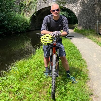 BBC Look East journalist | Author of The Great North Road - London to Edinburgh by bike | Next book: Go West - London to Fishguard. Same bike, steeper hills