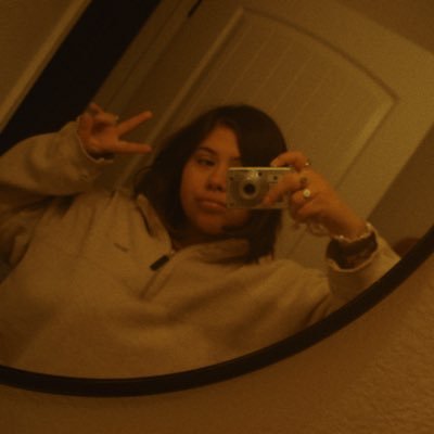 cieennnaa's profile picture. GCU ALUM | howl pendragon’s wife