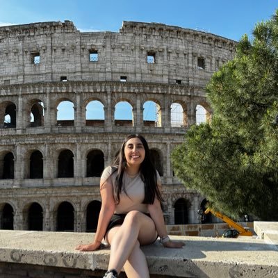 andreaalr05's profile picture. 