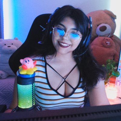 AirborneVanessa Profile Picture