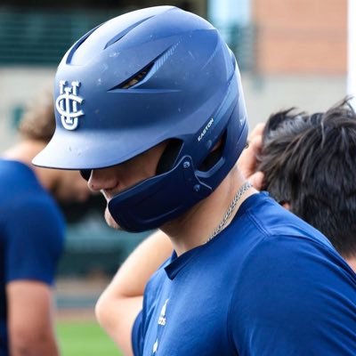 HoltWilliams23's profile picture. Class 2023 ll Camas HS ll 6’4” 220 lbs ll 4.0 GPA ll DE/TE ll C/1B ll Baum Bat NW