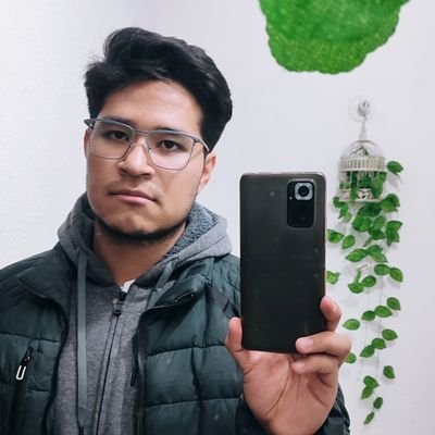 (っ ͡• ㅅ ͡•)っᎳᎬᏞᏟᎾmᎬ 2 mᎽ ᎳᎾᏒᏞᎠ.
♡ An ordinary mexican guy dreaming of becoming a mechatronics engineer ♡