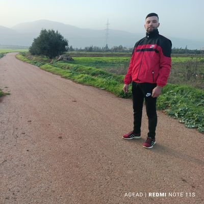تعلم أن لا تستند على أحد ولا تتوقع الخير الكثير من الأشخاص فالنفوس تتغير خلال ساعات ودقائق لا خلال أيام