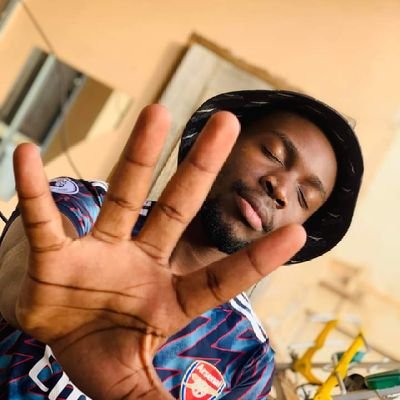 Chelsea fan for life♥️😉 wat else 🤔 student @makerere 😎